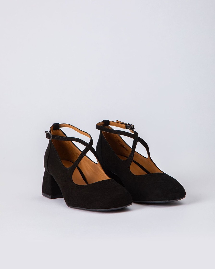 Footwear SUEDE | Avior