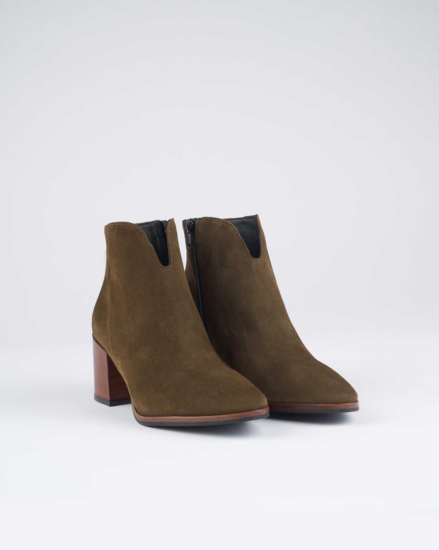 Footwear SUEDE | Zibal